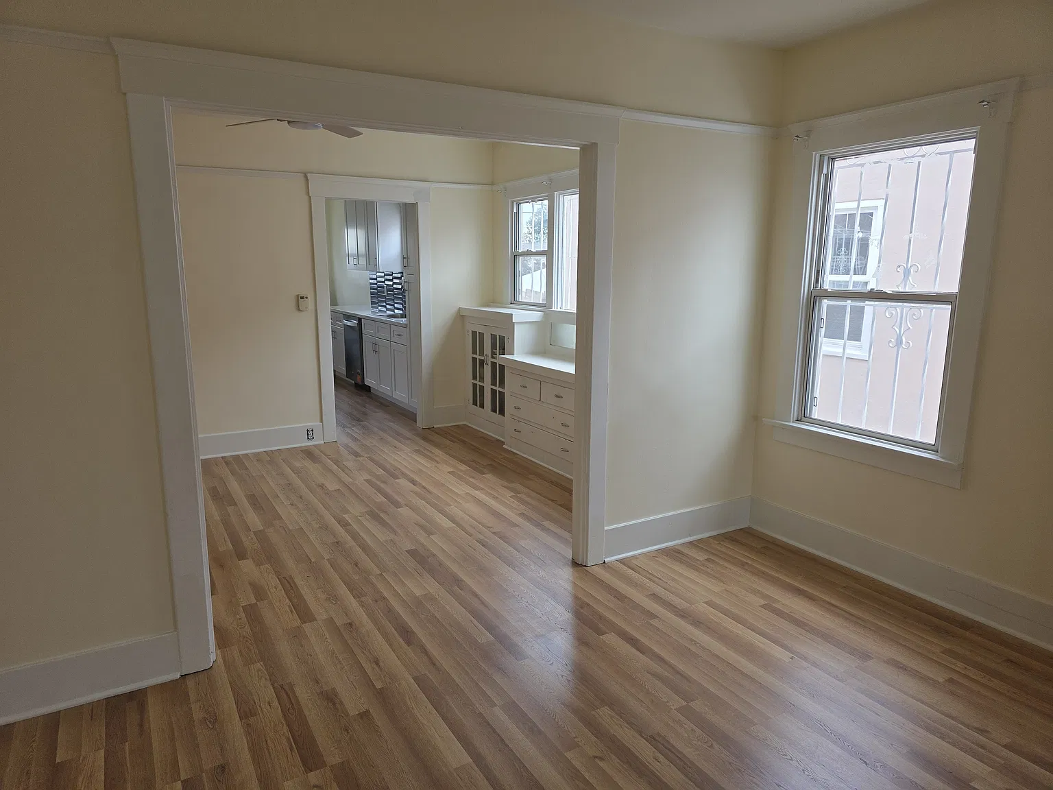 3 bed, 1130 sqft, $4,500 — Photo 4