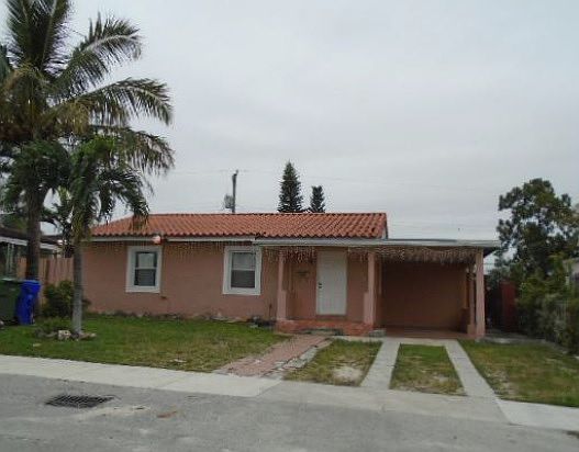 1st image of 800 NW 30th Ave