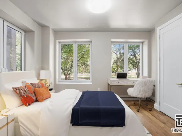 129 Russell Street image 1 of 9