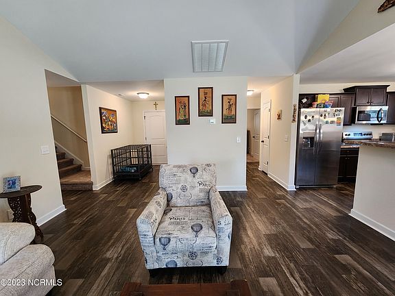4th image of 314 White Dove Dr