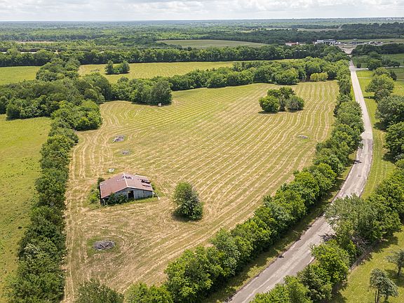 3rd image of 346 County Road 31700