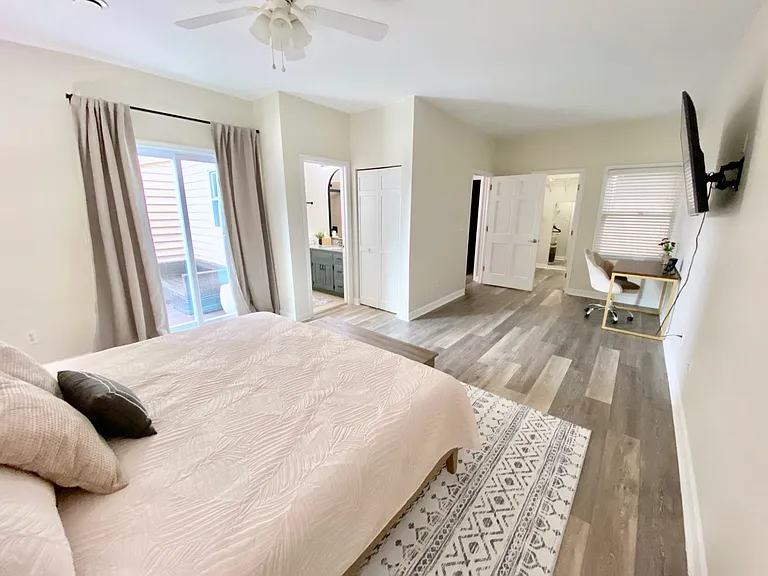233 N Main St #403 — Photo 7