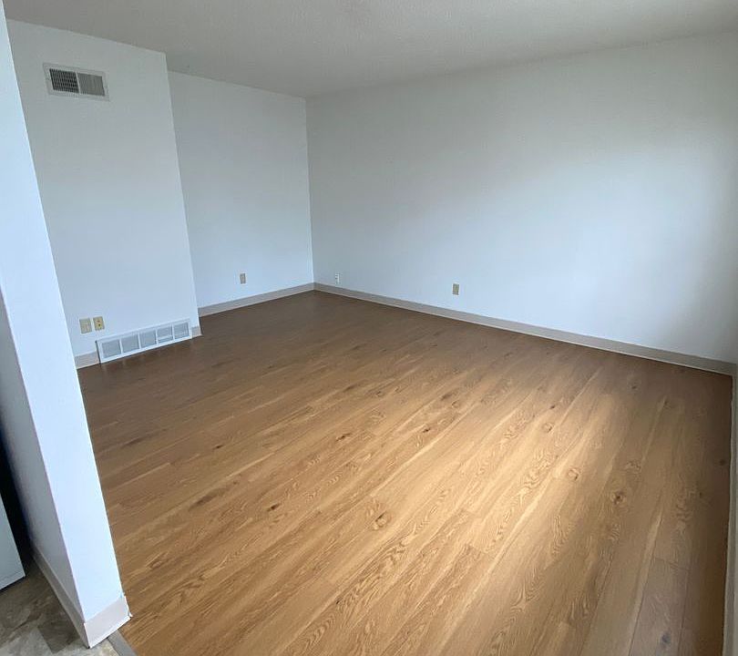 1st image of 305 Melody Ln #2