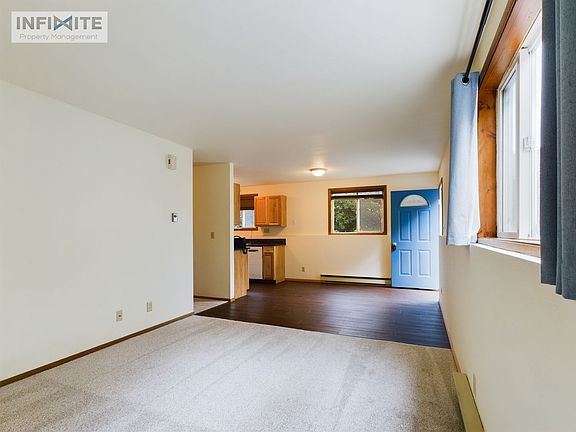 5th image of 33 Arrowwood Dr Unit C