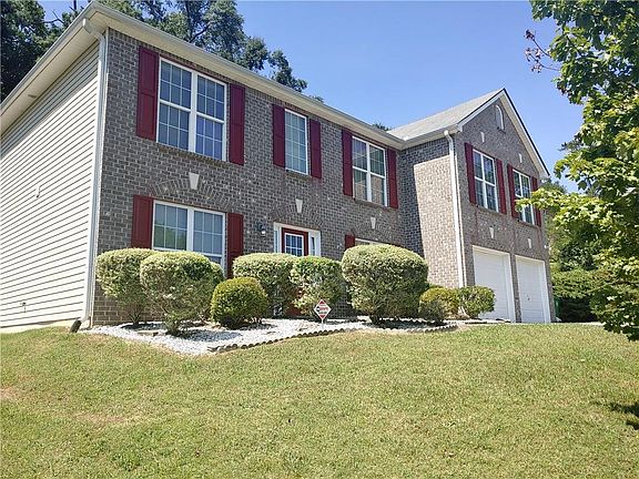 3rd image of 1286 Oak Knoll Ct