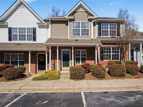 140 Tannenbaum Cir, Greensboro, NC 27410