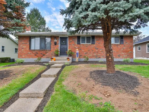 2116 S 1st Ave, Whitehall, PA 18052