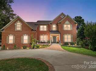 20340 Cathedral Oaks Dr, Cornelius, NC 28031