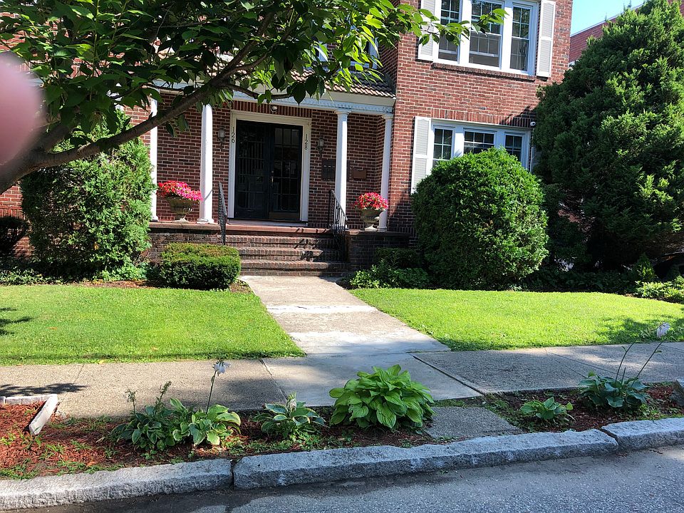 1st image of 126 Elton St #6