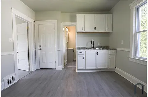 2944 E 128th St #DOWN Photo 1 2944 E 128th St #DOWN Photo 1