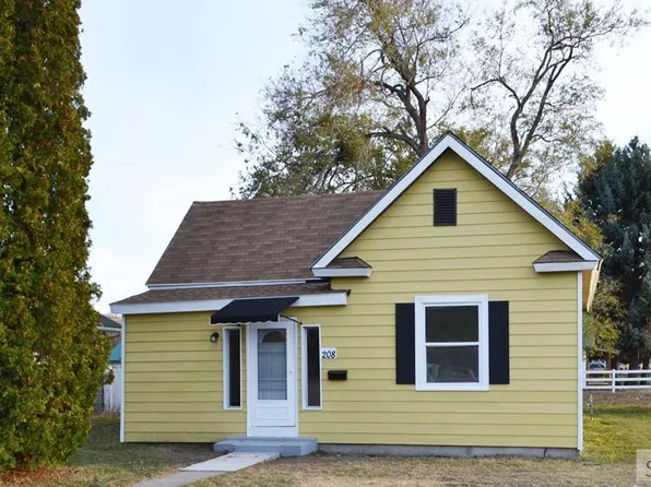 208 E Locust St, Shelley, ID 83274