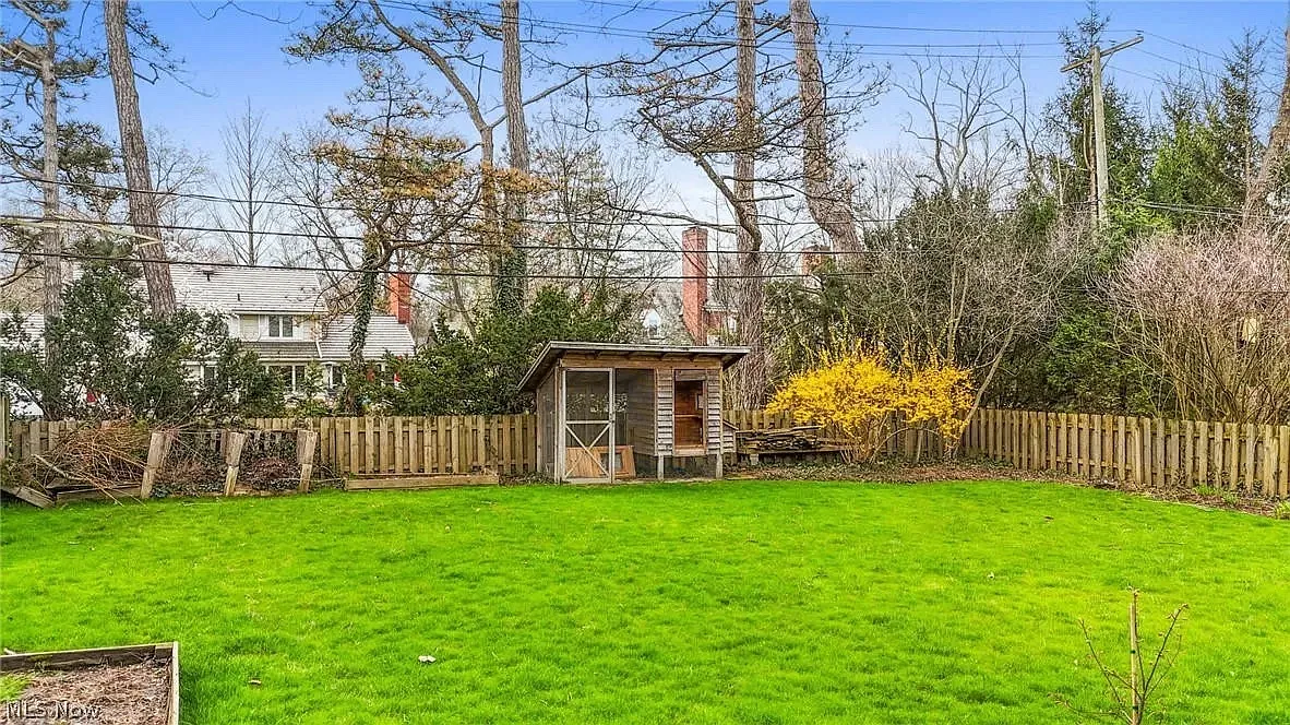 3 bed, 1710 sqft, $2,200 — Photo 4
