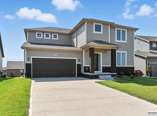 3916 S 204th Ave, Elkhorn, NE 68022