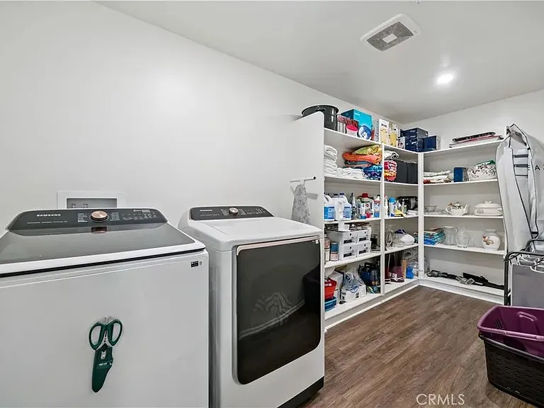 23300 Old Lake Dr — Photo 7