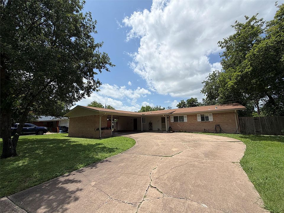 1st image of 2201 Lanier Dr #A