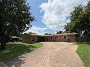 2201 Lanier Dr #A, Austin, TX 78757