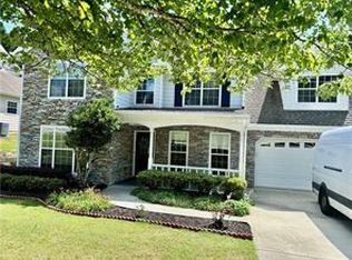 4169 Duncan Ives Dr, Buford, GA 30519