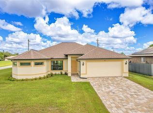 217 NE 20th Terrace Cpe, Coral, FL 33909