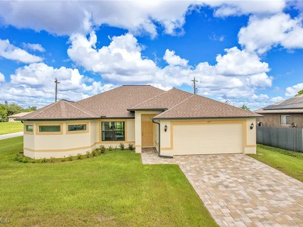 217 NE 20th Terrace Cpe, Coral, FL 33909