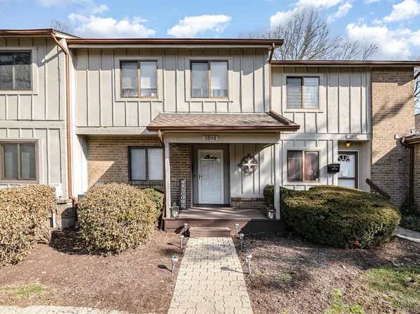 3204 Pebblebrook Ln, Cincinnati, OH 45251