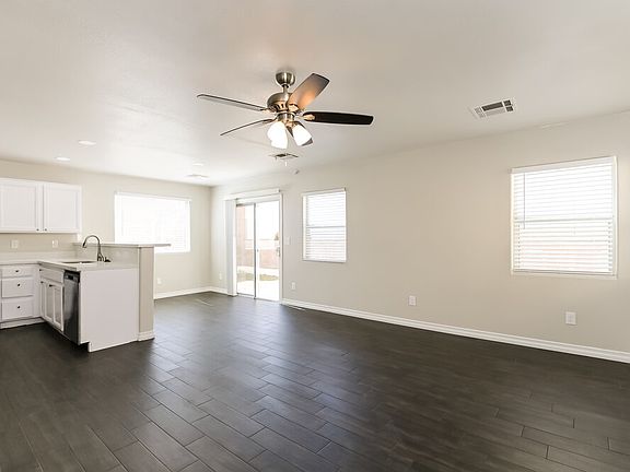 5th image of 8277 New Leaf Ave