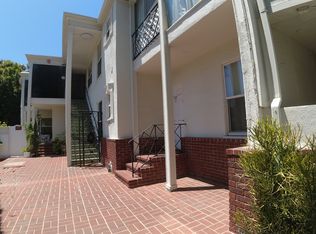 475 S Roxbury Dr #1/2, Beverly Hills, CA 90212