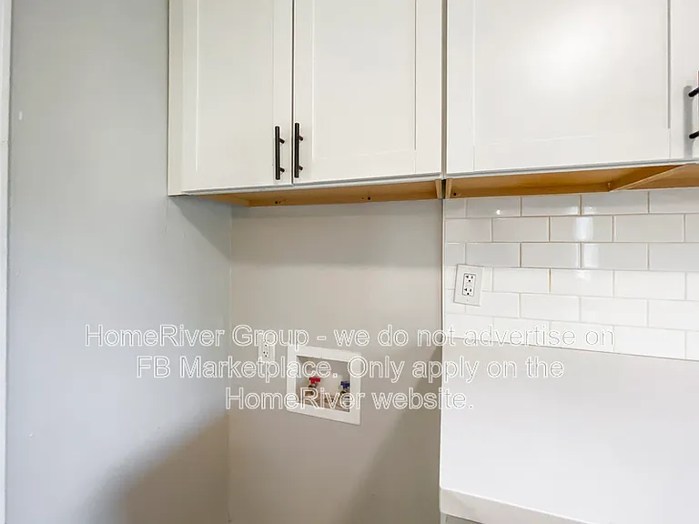 1359 S White Station Rd — Photo 13
