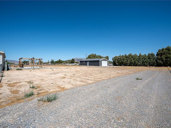 4th image of 250 E Blosser Ranch Rd