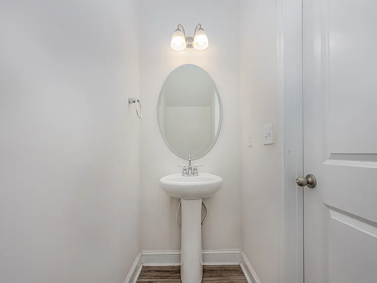630 Cypress Glen Ln — Photo 12