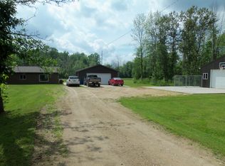 5836 Bard Rd, Coleman, MI 48618