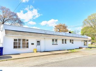 300 N Forklanding Rd, Maple Shade, NJ 08052