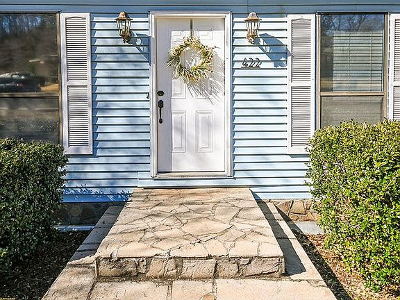 4th image of 422 Benson Dr