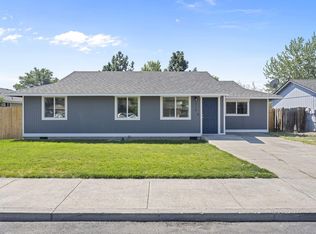 3118 SW Quartz Ave, Redmond, OR 97756