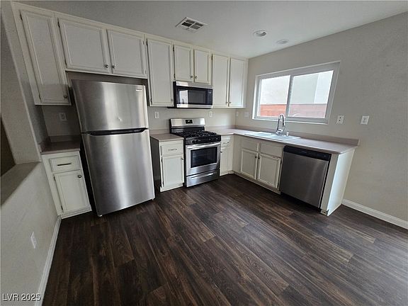 2nd image of 6143 Windmill Island Ave