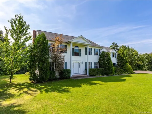 18 Knight Ln, Terryville, CT 06786