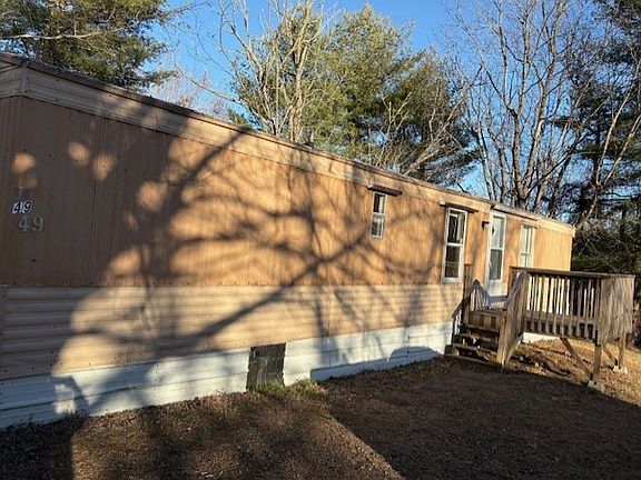 2nd image of 49 Bobcat Ln