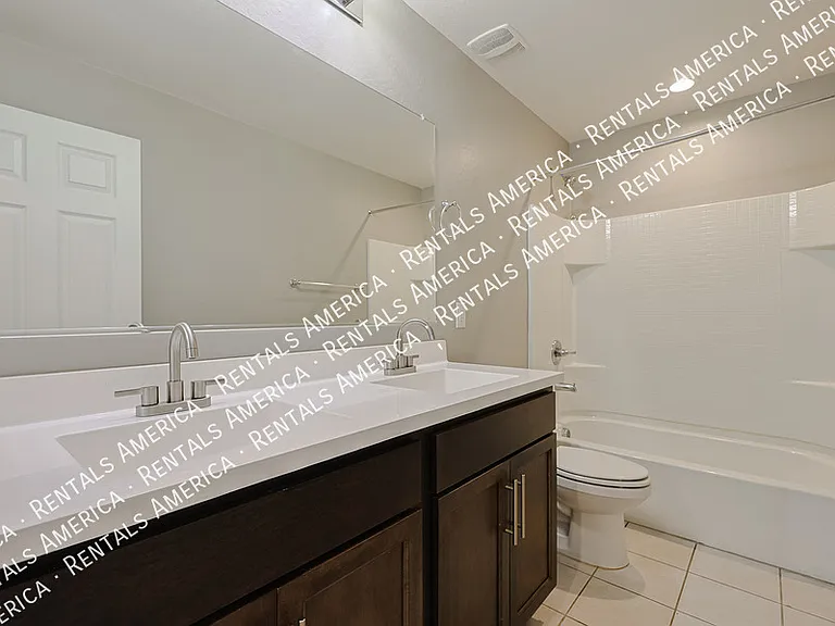 15713 W Woodlands Ave — Photo 18