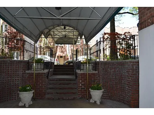 Sold by Keller Williams Realty Empire | media 7