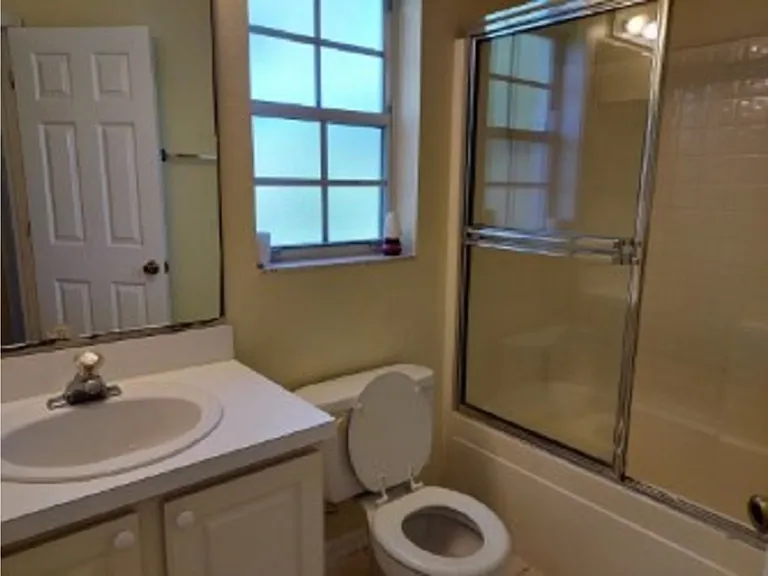 59 Laramie Dr — Photo 9