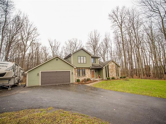 5th image of 14 Knollwood Dr