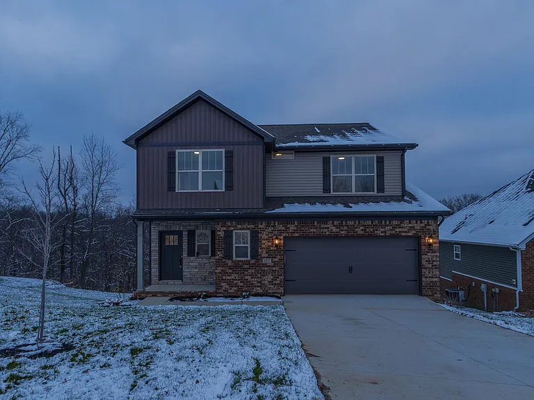 187 Westwoods Dr — Photo 3