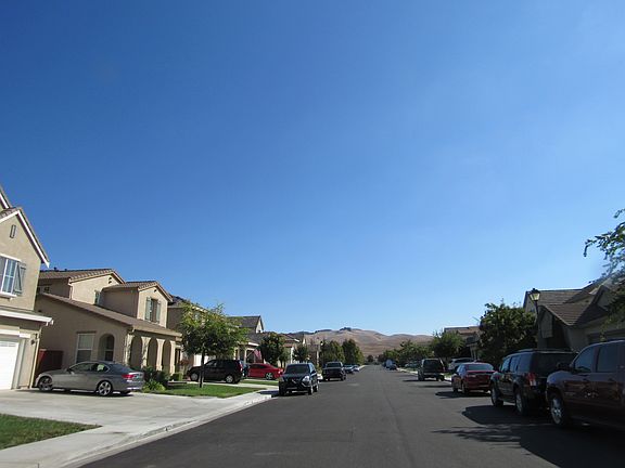 4th image of 182 Sonoma Creek Way