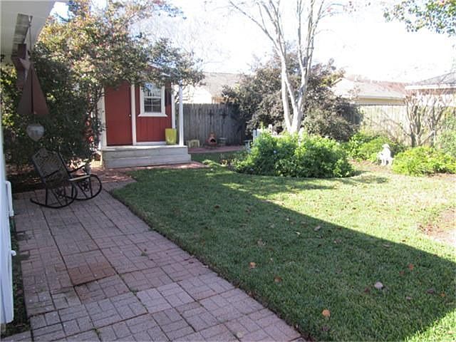 1st image of 601 Briar Creek Dr