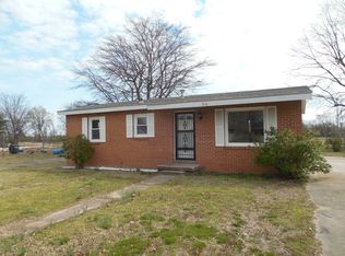 216 Edward Ave, Sikeston, MO 63801