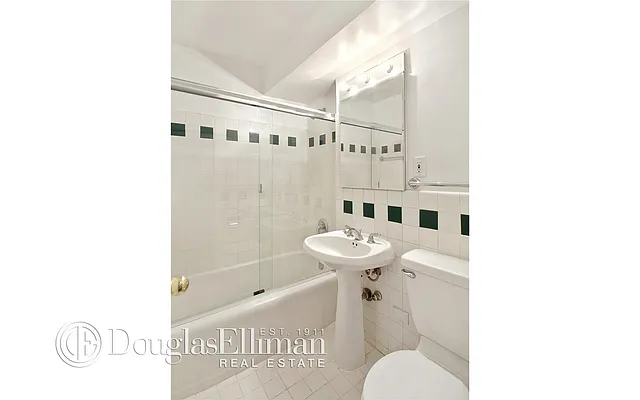 Rented by Douglas Elliman | media 8