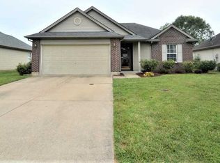 9823 Clippinger Rd, Evansville, IN 47725