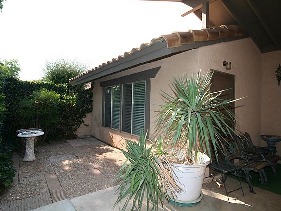 3rd image of 519 W Avenue J13