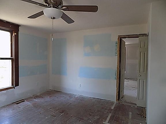 5th image of 600 W Cave Street