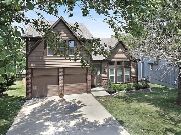 2nd image of 21518 W 54th St