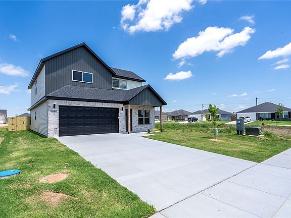 4th image of 1704 Gerald Shay Rd